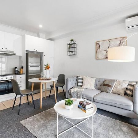 Апартаменты Cozy 1 Bedder In St Kilda With Balcony Мельбурн Экстерьер фото